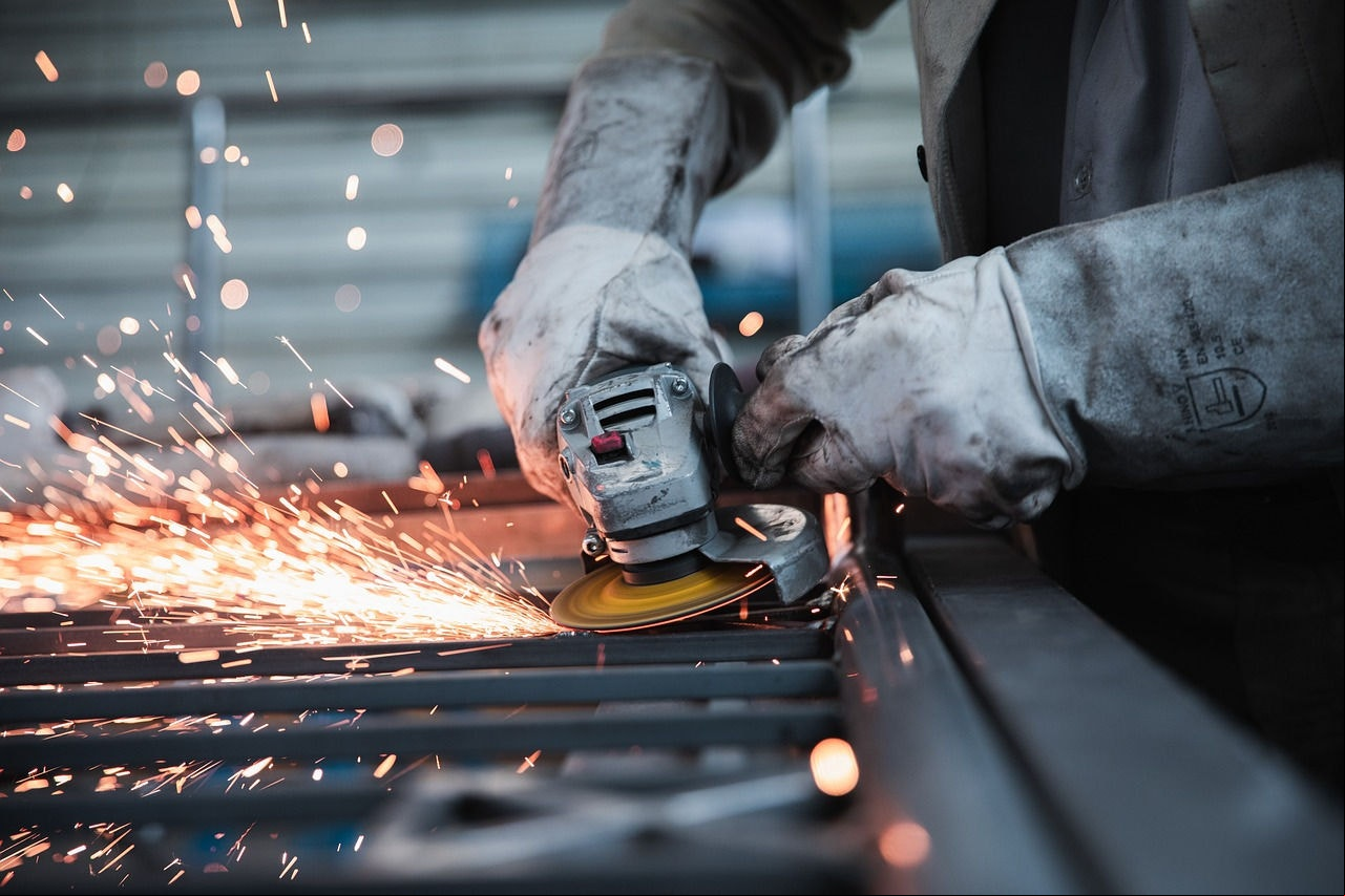 Jovens têm chance de atuar em empresas do setor industrial